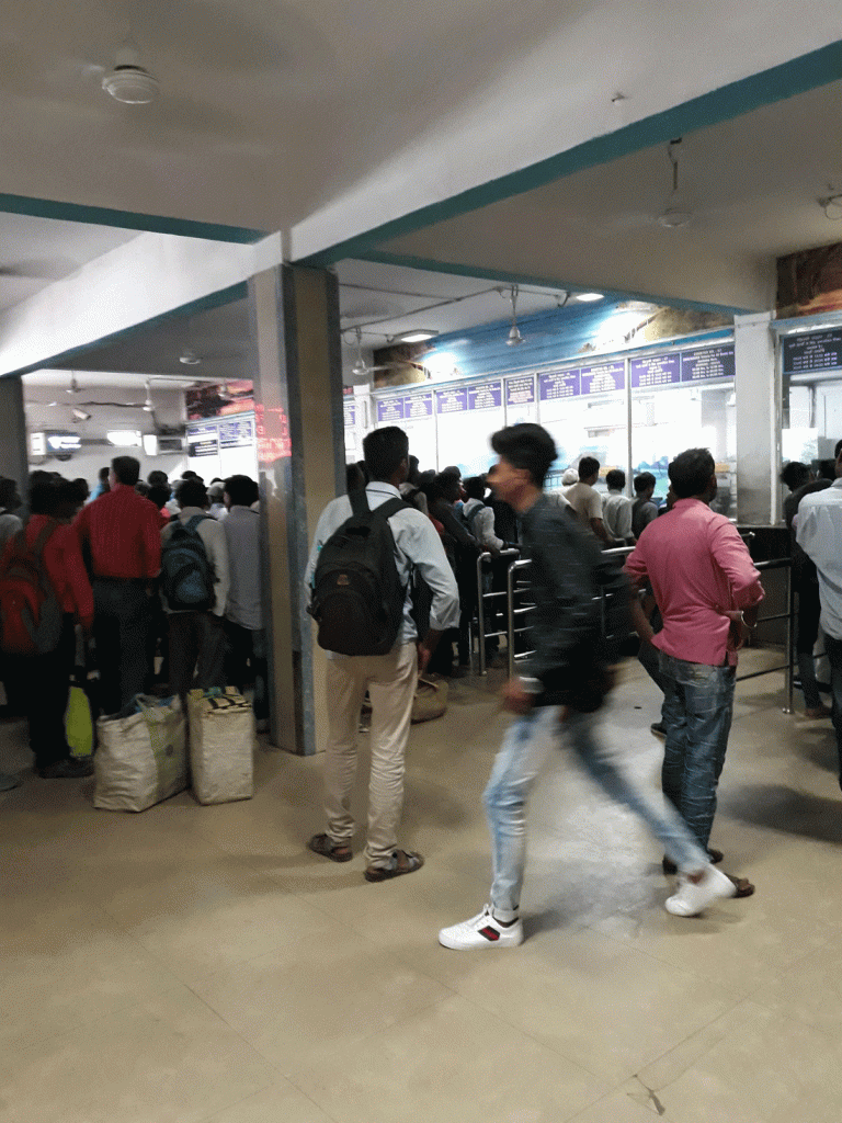 टाटानगर : चोरों की तलाश में विजिलेंस ने मारा छापा, पकड़ा गया ‘ईमानदार’