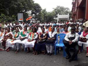कोलकाता : मनमाने तबादलों पर मेंस कांग्रेस की गर्जना से थर्राया एसइआर मुख्यालय