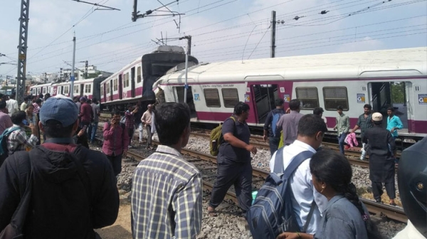 काचीगुड़ा के निकट ट्रेन को MMTS ने मारी टक्कर, 30 यात्री घायल