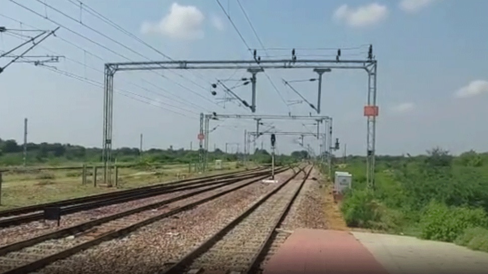 कोटा : रेलवे ट्रैक विद्युतीकरण के घटिया निर्माण की शिकायत पीएमओ पहुंची, जांच को आयी सीबीआई
