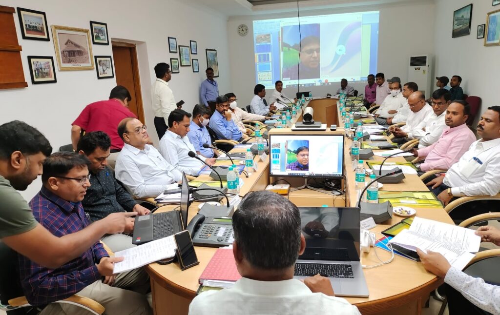 DRUCC MEETING, CKP : रेलवे दे रहा डैमेज वैगन, दुरुस्त करने में खर्च हो रहा समय और पैसा