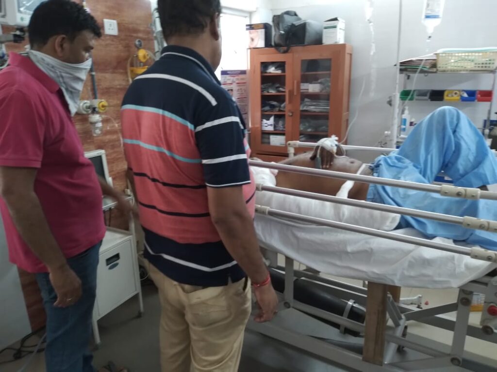 चक्रधरपुर : कपलिंग जोड़ने में अनारा का गार्ड हुआ जख्मी, टाटा में चल रहा इलाज