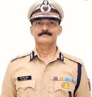 पश्चिम रेलवे के प्रधान मुख्य सुरक्षा आयुक्त प्रवीण चंद्र सिन्हा समेत आरपीएफ के 16 जवानों को मिलेगा पुलिस पदक