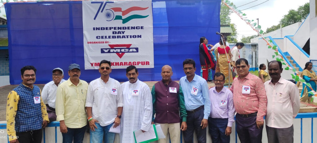 यंग मैन क्रिस्चियन एसोसिएशन के स्वतंत्रता दिवस समारोह में देशभक्ति गीतों से बांधा समा