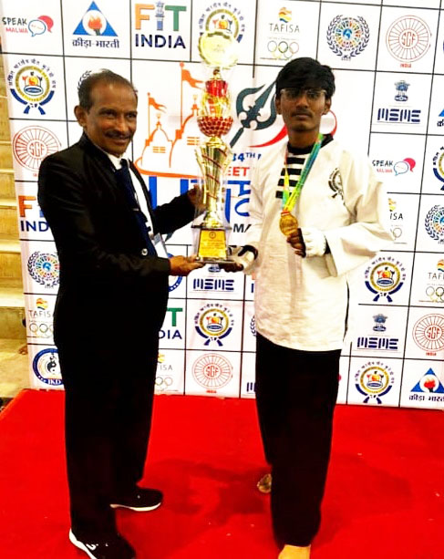 अहमदाबाद के पावर कंट्रोलर के पुत्र एशांग ने नेशनल JEET KUNE DO में जीता गोल्ड