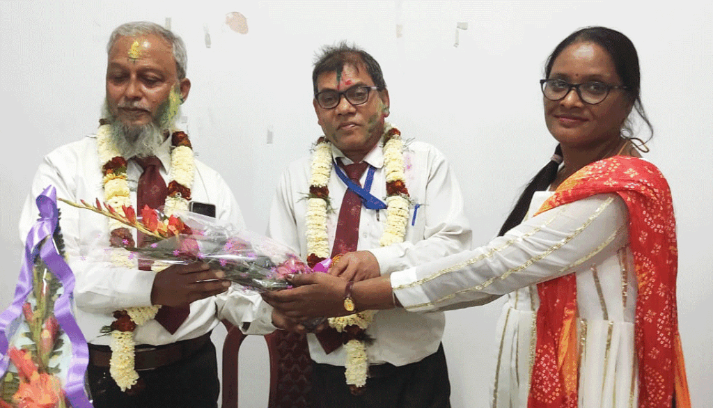 CKP : 76 रेलकर्मी सेवानिवृत्त, युसूफ मोहम्मद व सर्वेश्वर दास को टाटानगर में दी गयी विदाई