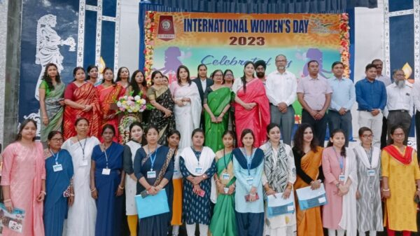 खड़गपुर मंडल की 18 महिला कर्मचारी कार्यस्थल पर उत्कृष्ट योगदान के लिए सम्मानित