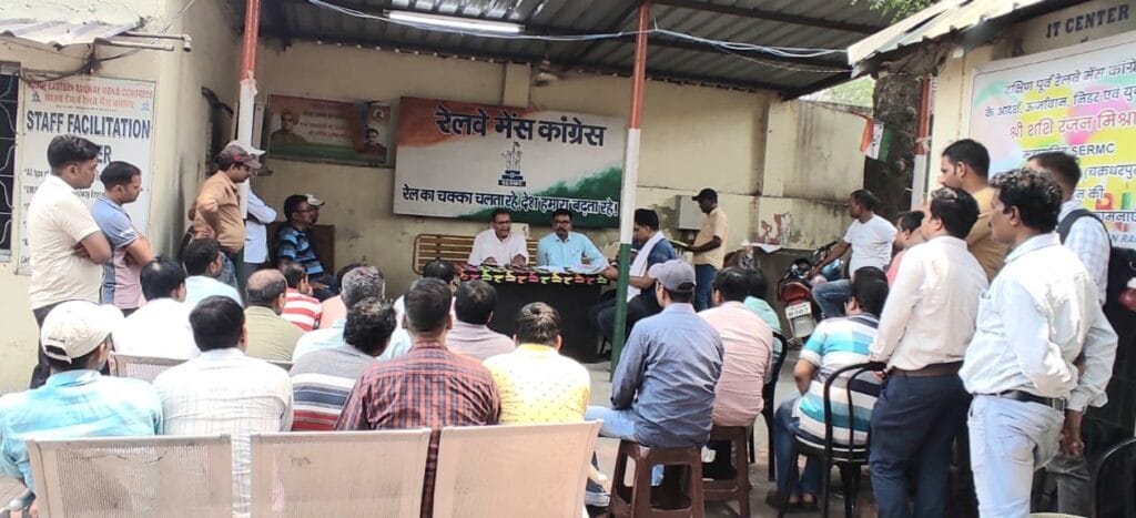 चक्रधरपुर रेलमंडल में लेसिक सर्जरी में फंसे 54 रनिंग कर्मियों पर लटकी बर्खास्तगी की तलवार