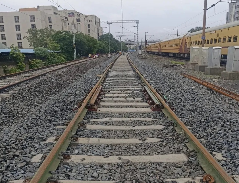 WR commissions Surat Udhna third line