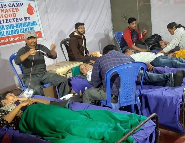 बाबू गेणू दिवस पर दक्षिण पूर्व रेलवे मजदूर संघ के शिविर में 68 यूनिट रक्तदान
