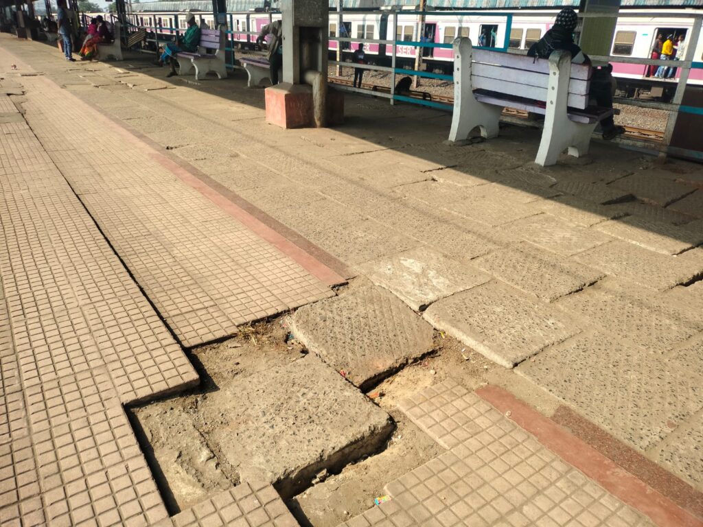 SER : समस्याओं के मकड़जाल में फंसा दासनगर रेलवे स्टेशन