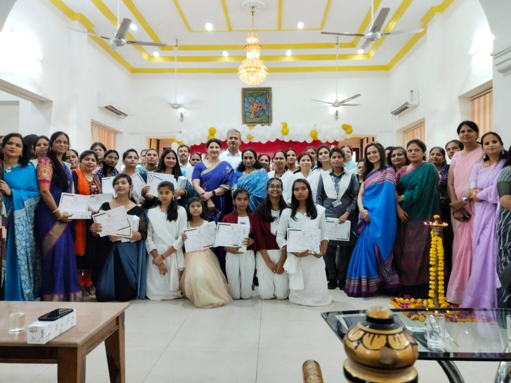 VADODARA : पश्चिम रेलवे महिला कल्याण संगठन ने किया अंतरराष्ट्रीय महिला दिवस का आयोजन