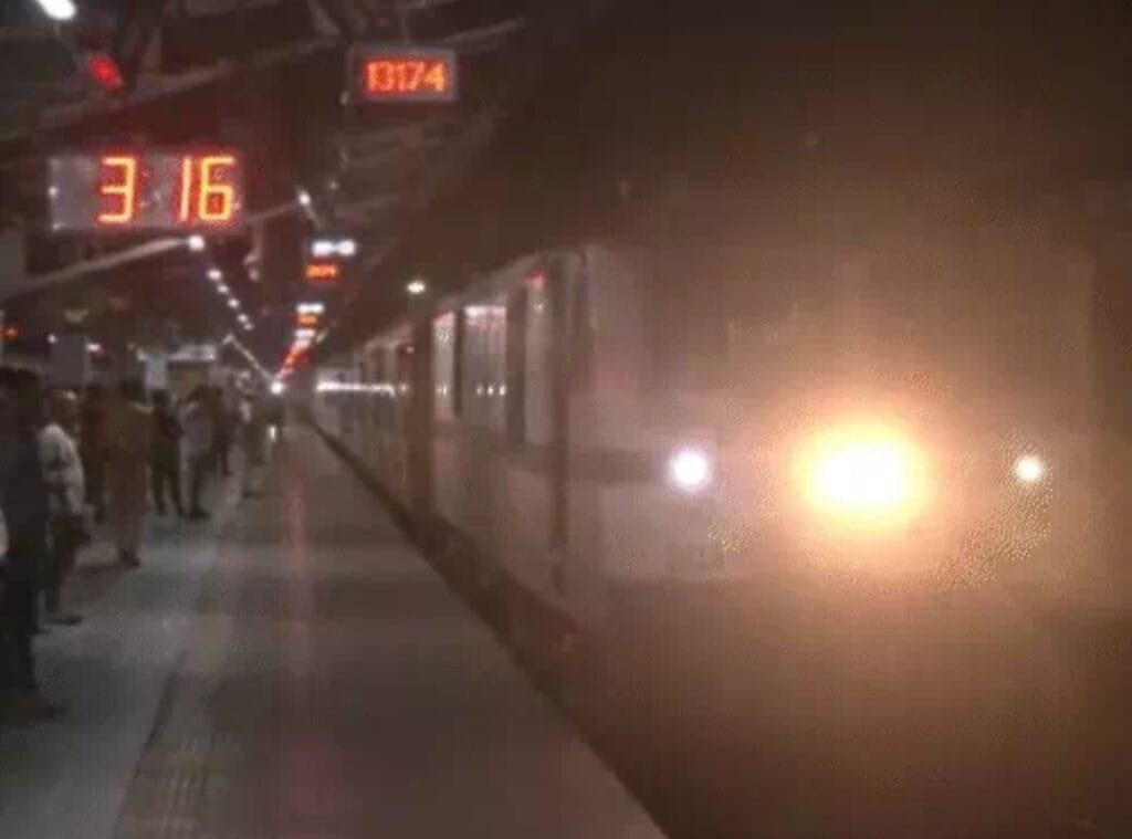 Kanchanjunga Express Accident : यात्रियों की परेशानी खत्म, अहले सुबह पहुंचे सियालदह