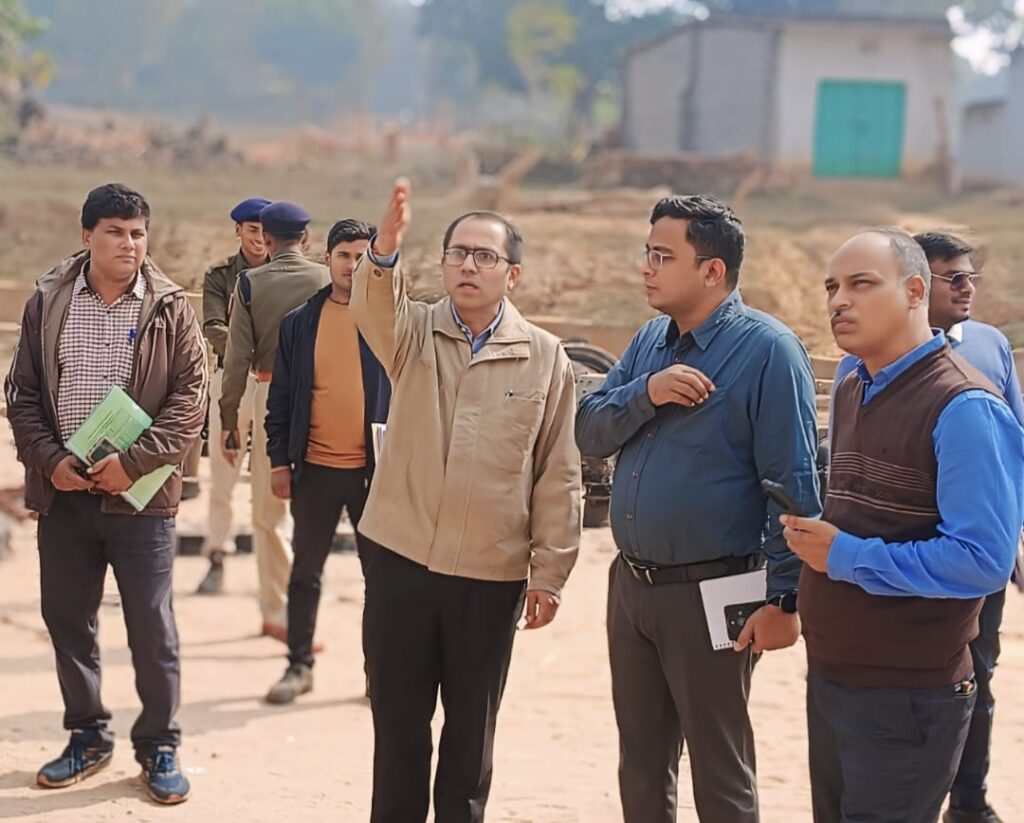 चक्रधरपुर डीआरएम के झारसुगड़ा-बिमलगढ़ सेक्शन का निरीक्षण, खामियों को किया चिह्नित