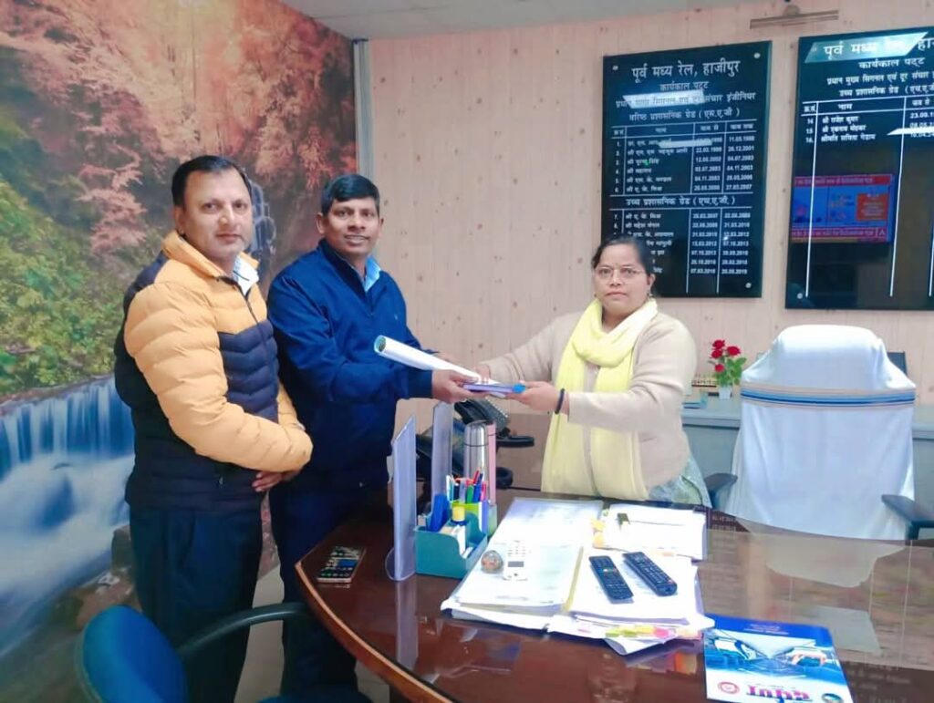 सिग्नल एवं टेलीकाम में ड्यूटी रोस्टर और नई सिग्नलिंग सिस्टम के इंस्टॉलेशन के बाद कैडर सृजन पर जोर