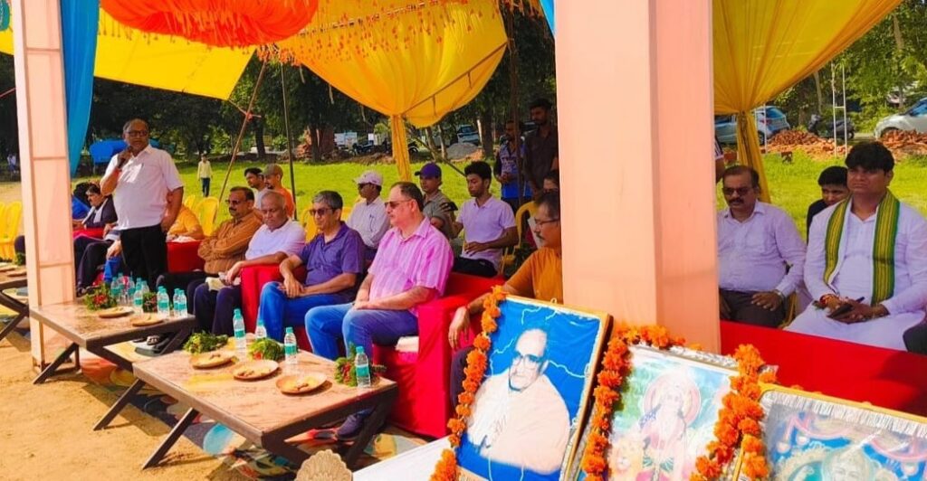 JHANSI : बीएचईएल कर्मचारी संघ की पहल पर क्रिकेट टूर्नामेंट का आयोजन, बोले विभाग प्रमुख – युवा श्रमिकों को जोड़ने में सहायक होंगे खेल आयोजन