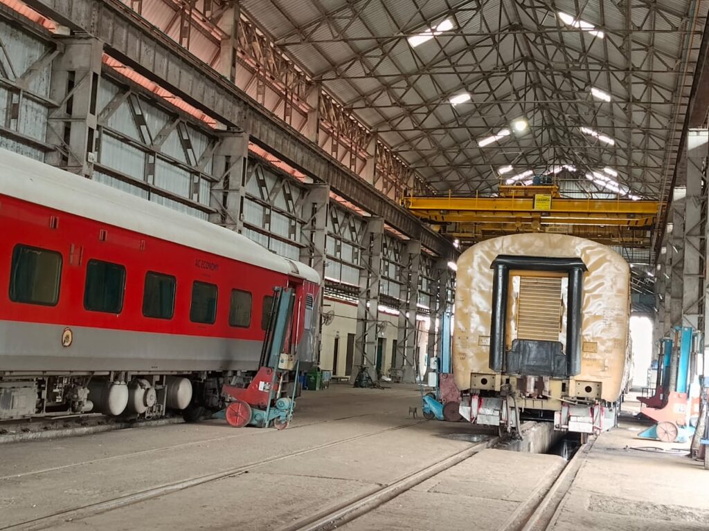 ECR में एक और फर्जीवाड़ा… यहां कैरेज एंड वैगन के इंचार्ज बिना ड्यूटी लगाते हैं ‘फर्जी हाजिरी’!