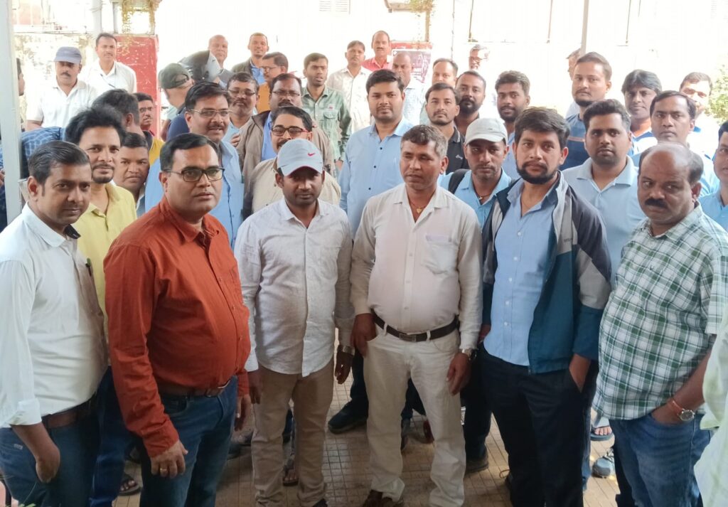 सिस्टर लॉबी सिस्टम के विरोध मेंउतरे ट्रेन चालक, कहा – 16 घंटा रेस्ट सुनिश्चित करे रेल प्रशासन
