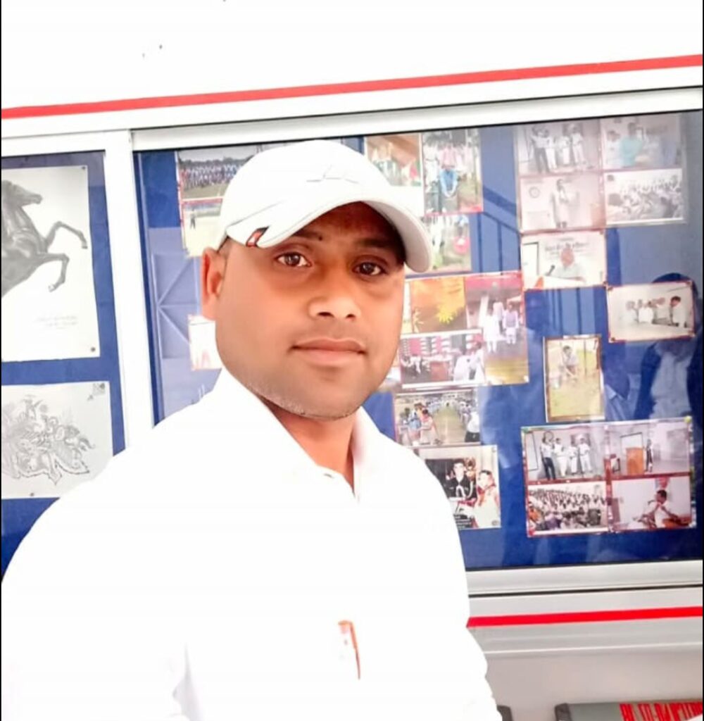 नियति का क्रूर खेल : अंतिम संस्कार से लौट रहे चक्रधरपुर के ट्रेन मैनेजर की हादसे में मौत, परिवार में पसरा मातम